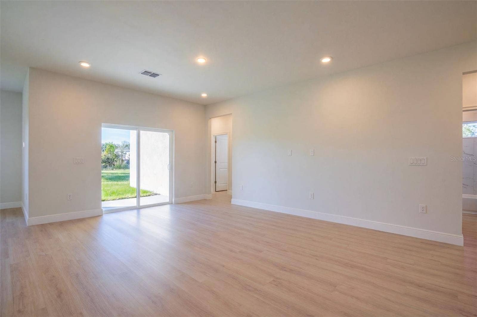 2570 SW 156TH LANE ROAD, Ocala, FL 34473 2570 SW 156TH LANE ROAD, Ocala, FL 34473
