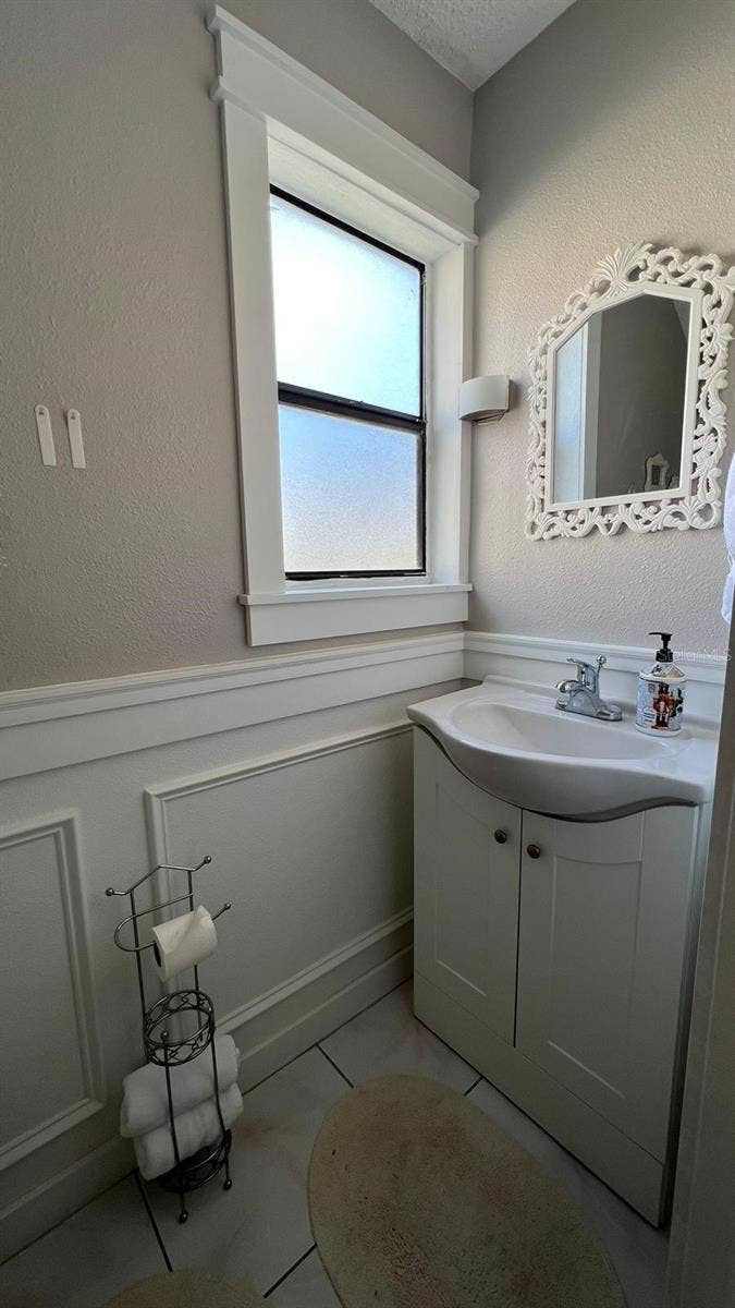5086 ERNST COURT, #35, Orlando, FL 32819 5086 ERNST COURT, #35, Orlando, FL 32819