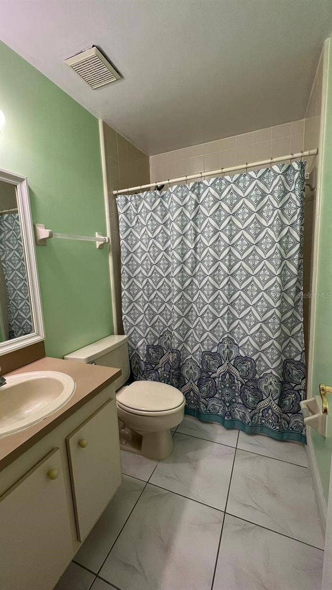 5086 ERNST COURT, #35, Orlando, FL 32819 5086 ERNST COURT, #35, Orlando, FL 32819