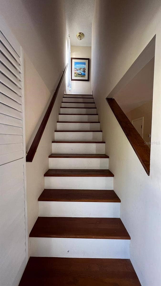 5086 ERNST COURT, #35, Orlando, FL 32819 5086 ERNST COURT, #35, Orlando, FL 32819
