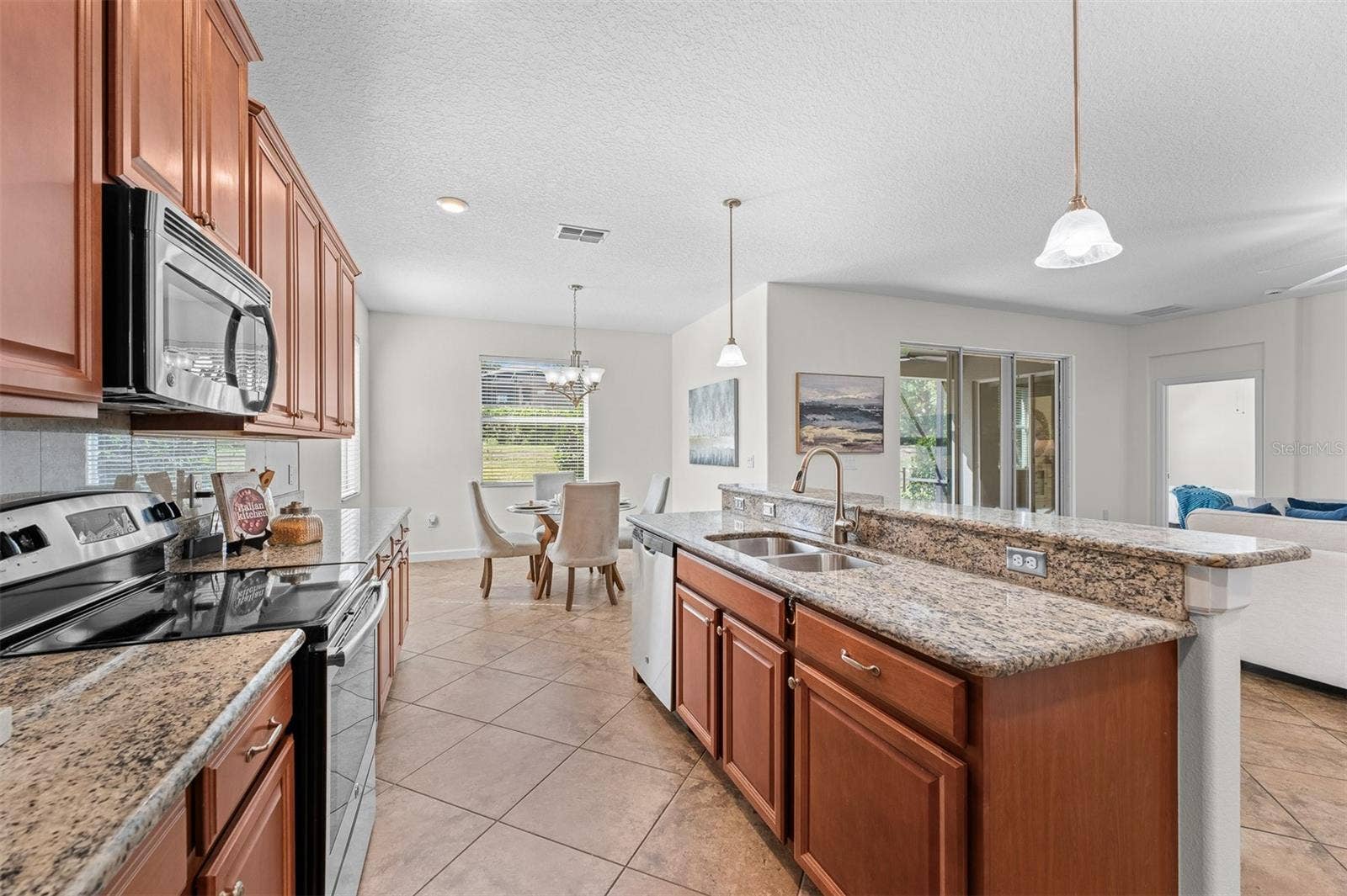 3859 SANIBEL STREET, Clermont, FL 34711