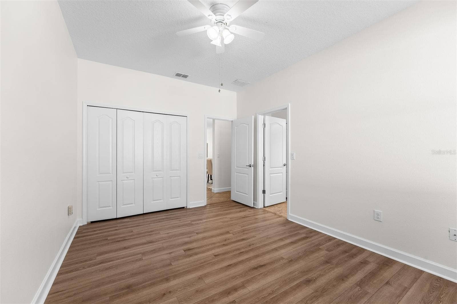 3859 SANIBEL STREET, Clermont, FL 34711
