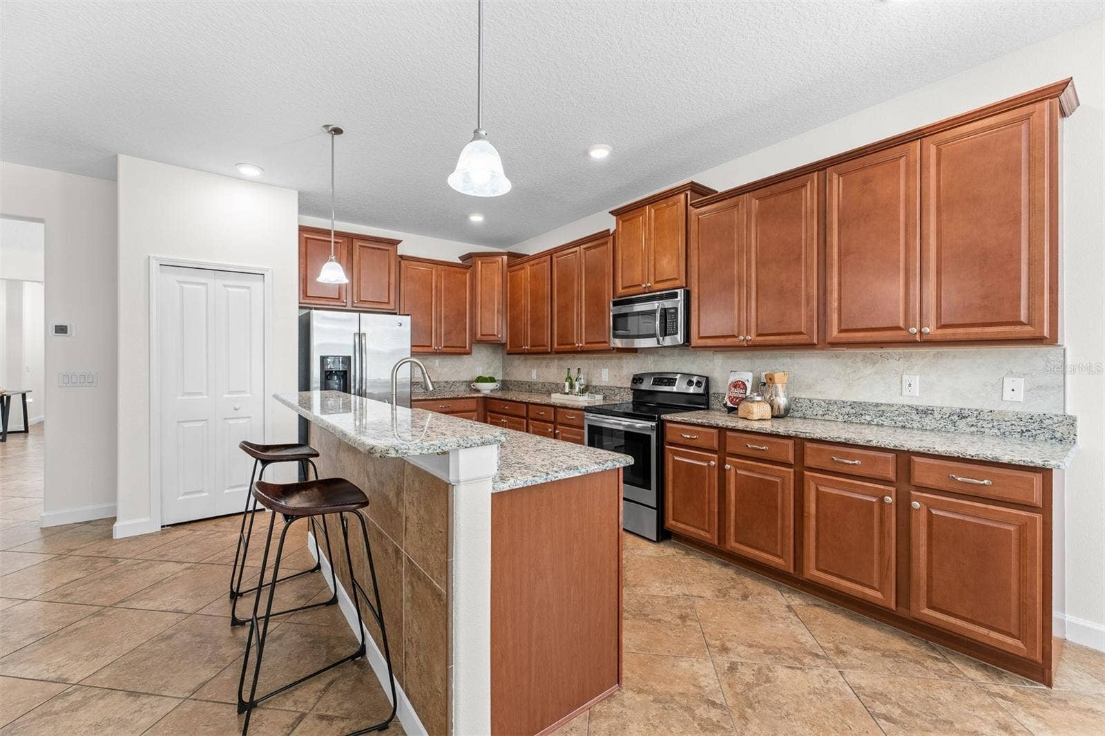 3859 SANIBEL STREET, Clermont, FL 34711