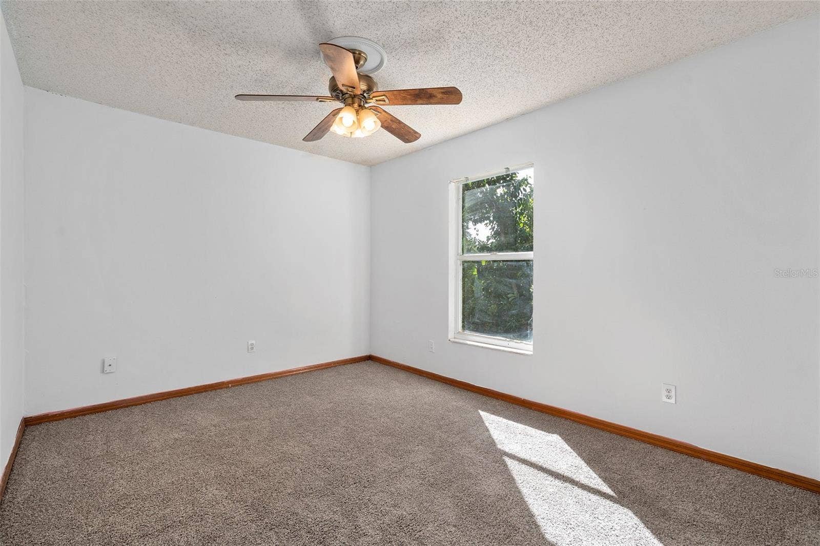 3424 ALISSA COURT, Orlando, FL 32808 3424 ALISSA COURT, Orlando, FL 32808
