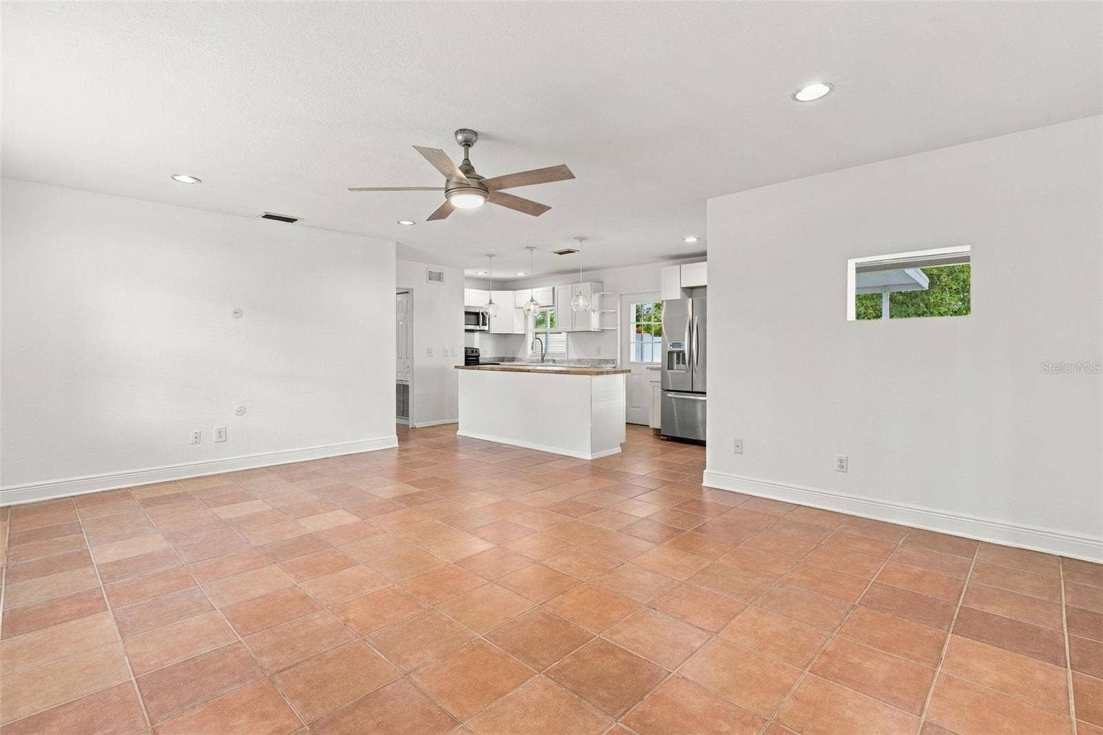 3021 TOURAINE AVENUE, Orlando, FL 32812 3021 TOURAINE AVENUE, Orlando, FL 32812