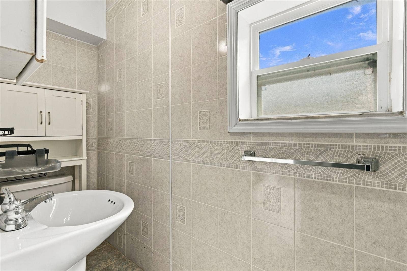 3021 TOURAINE AVENUE, Orlando, FL 32812 3021 TOURAINE AVENUE, Orlando, FL 32812