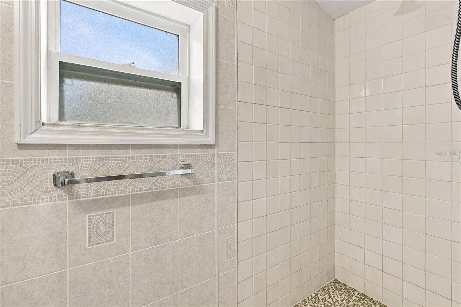 3021 TOURAINE AVENUE, Orlando, FL 32812 3021 TOURAINE AVENUE, Orlando, FL 32812