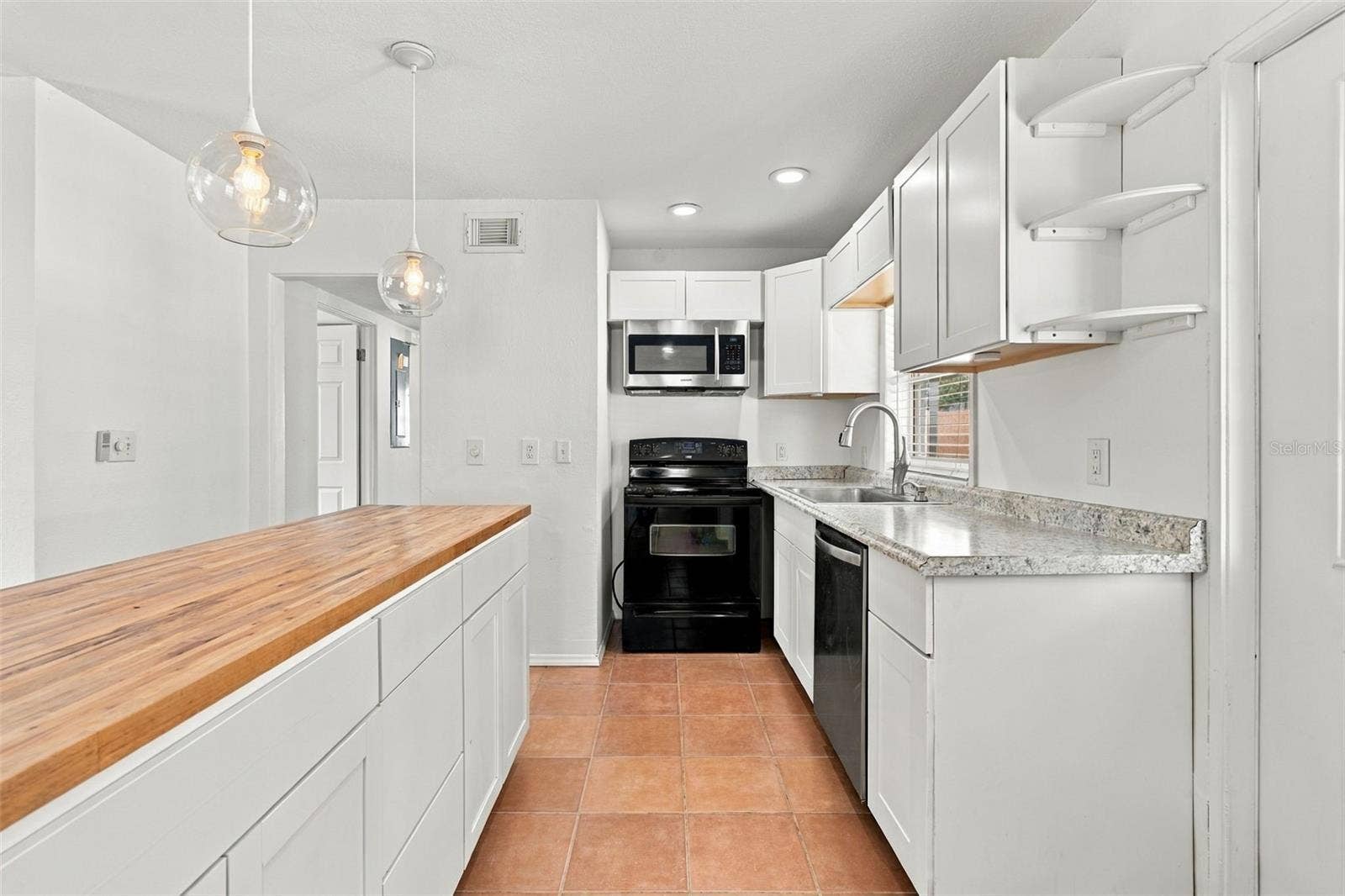 3021 TOURAINE AVENUE, Orlando, FL 32812 3021 TOURAINE AVENUE, Orlando, FL 32812