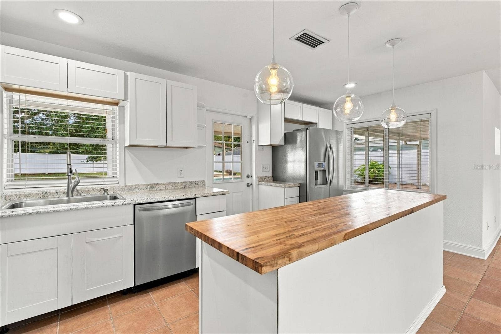 3021 TOURAINE AVENUE, Orlando, FL 32812 3021 TOURAINE AVENUE, Orlando, FL 32812