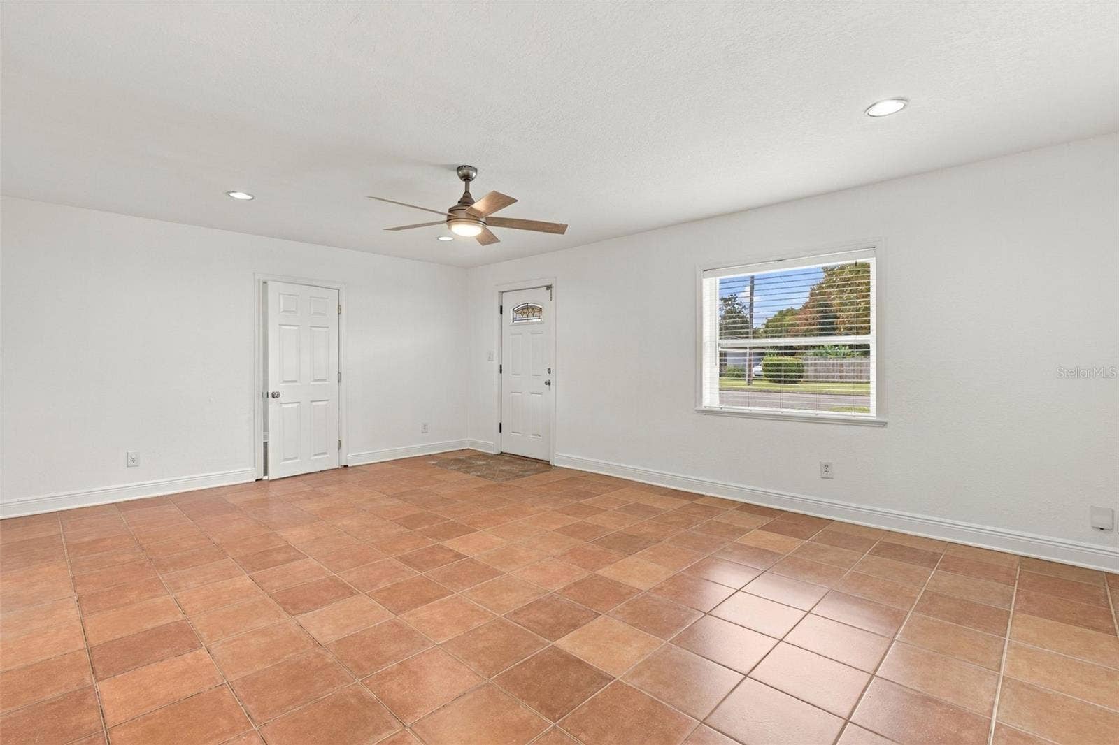 3021 TOURAINE AVENUE, Orlando, FL 32812 3021 TOURAINE AVENUE, Orlando, FL 32812