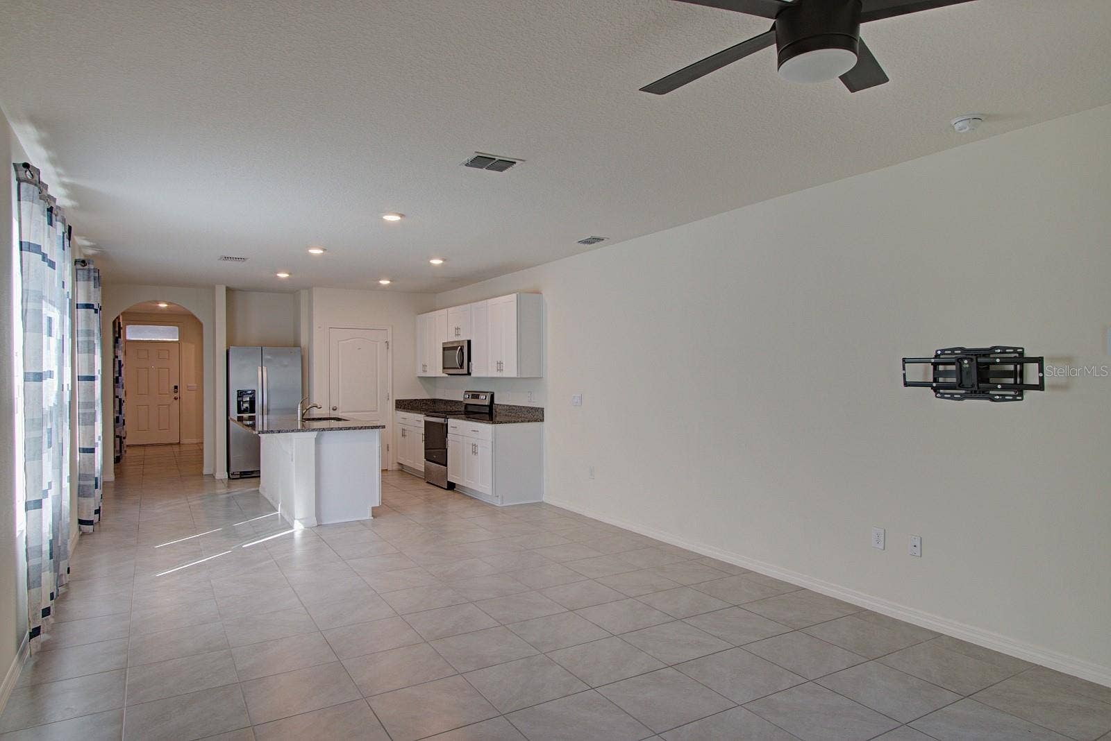 408 LADY BELLA PLACE, Deland, FL 32724 408 LADY BELLA PLACE, Deland, FL 32724