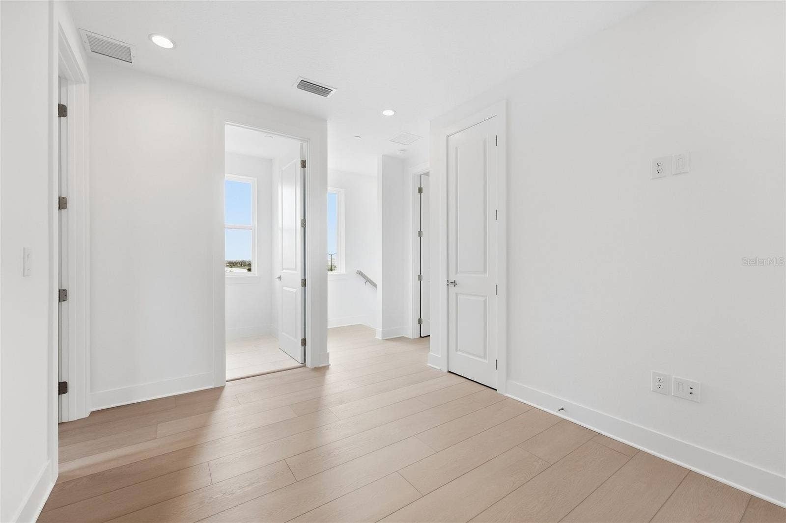 9317 LUMINARY BOULEVARD, Orlando, FL 32827 9317 LUMINARY BOULEVARD, Orlando, FL 32827