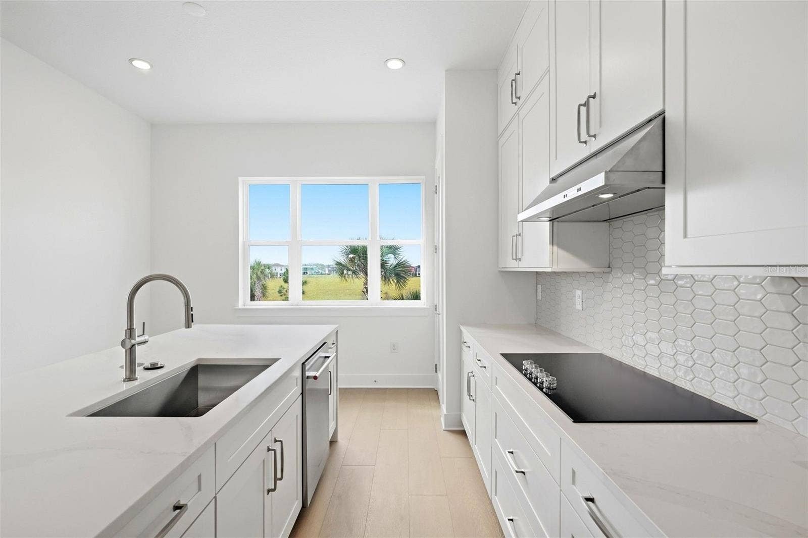 9317 LUMINARY BOULEVARD, Orlando, FL 32827 Kitchen Aid appliances including refrigerator