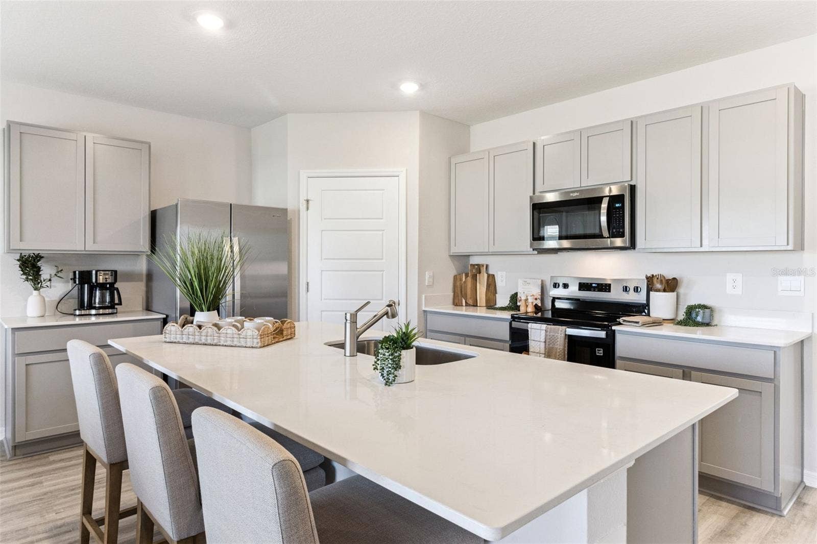 1893 GRANDIOSE DRIVE, Lake Hamilton, FL 33851 1893 GRANDIOSE DRIVE, Lake Hamilton, FL 33851