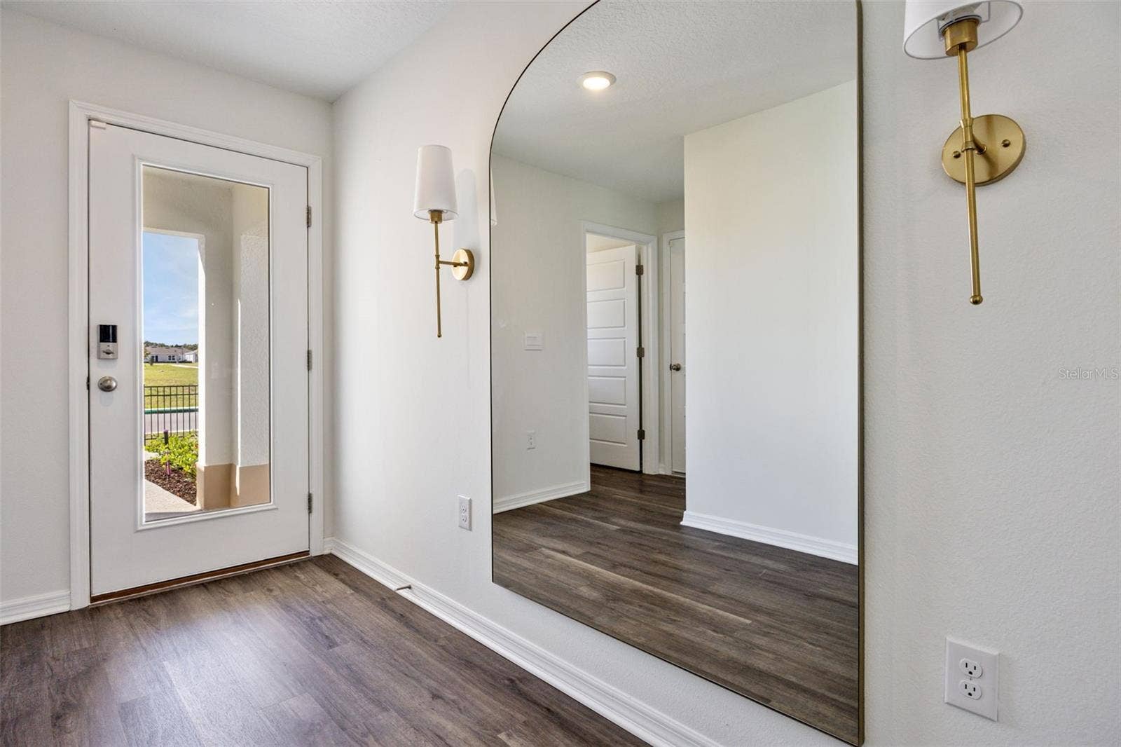 5323 CLOUDBERRY AVENUE, Lakeland, FL 33811 5323 CLOUDBERRY AVENUE, Lakeland, FL 33811