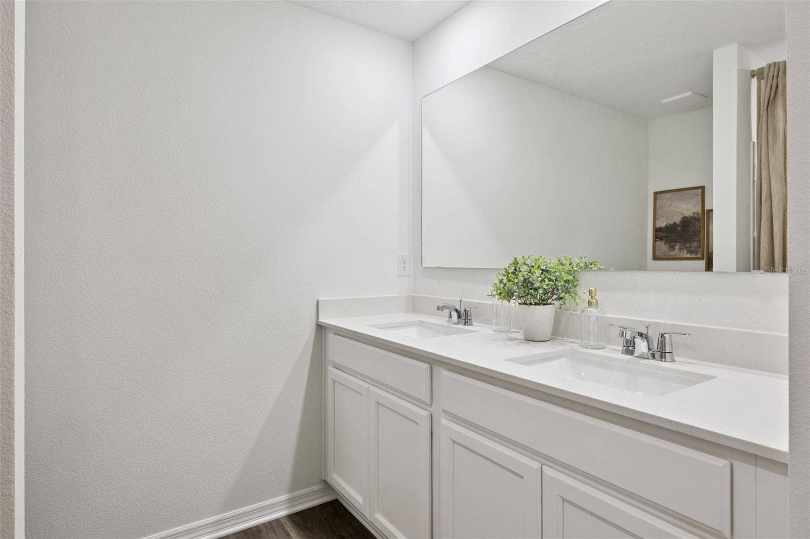 5323 CLOUDBERRY AVENUE, Lakeland, FL 33811 5323 CLOUDBERRY AVENUE, Lakeland, FL 33811