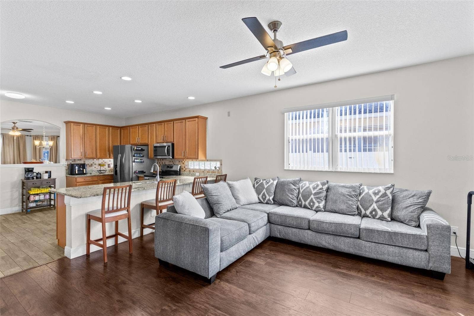 10337 ANDOVER POINT CIRCLE, Orlando, FL 32825 Family Room