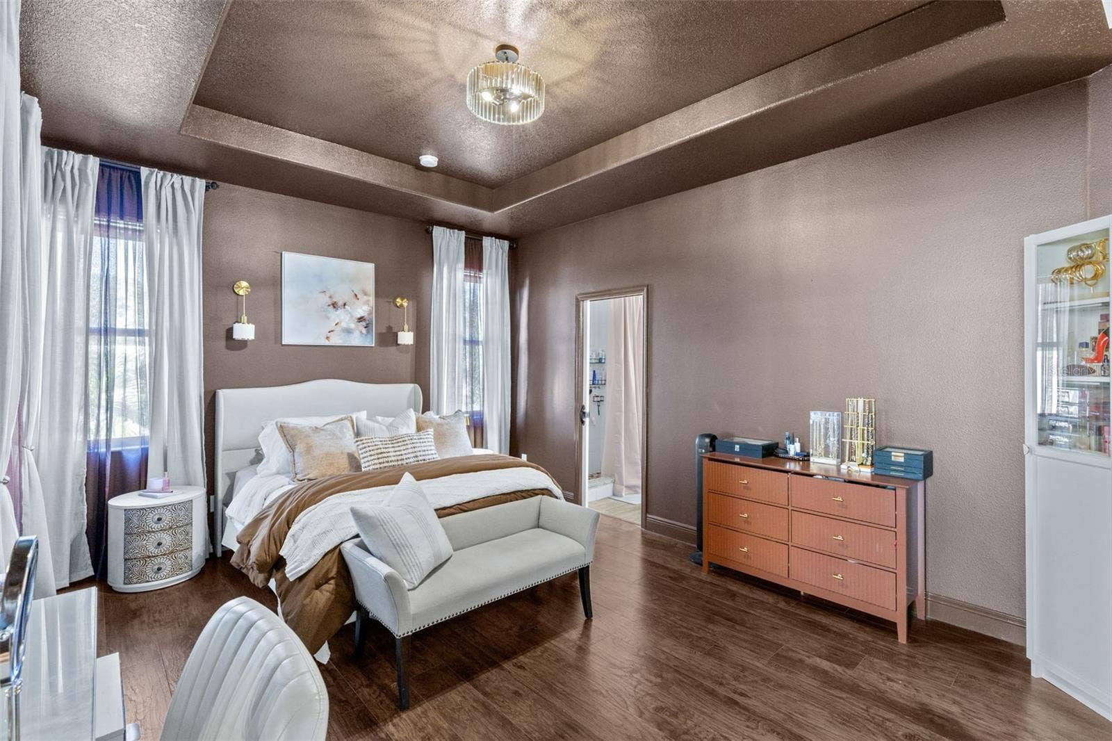 10337 ANDOVER POINT CIRCLE, Orlando, FL 32825 Primary bedroom with en suite bathroom and walk-in closet
