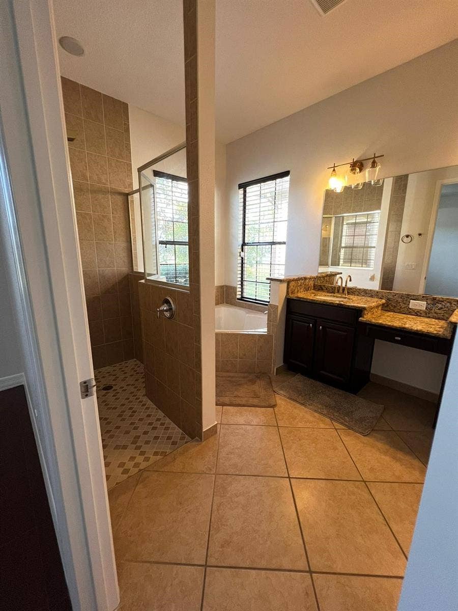 8212 PRESTBURY DRIVE, Orlando, FL 32832 8212 PRESTBURY DRIVE, Orlando, FL 32832