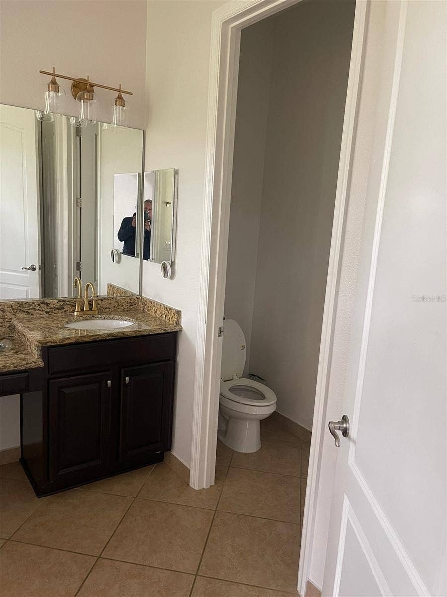 8212 PRESTBURY DRIVE, Orlando, FL 32832 8212 PRESTBURY DRIVE, Orlando, FL 32832