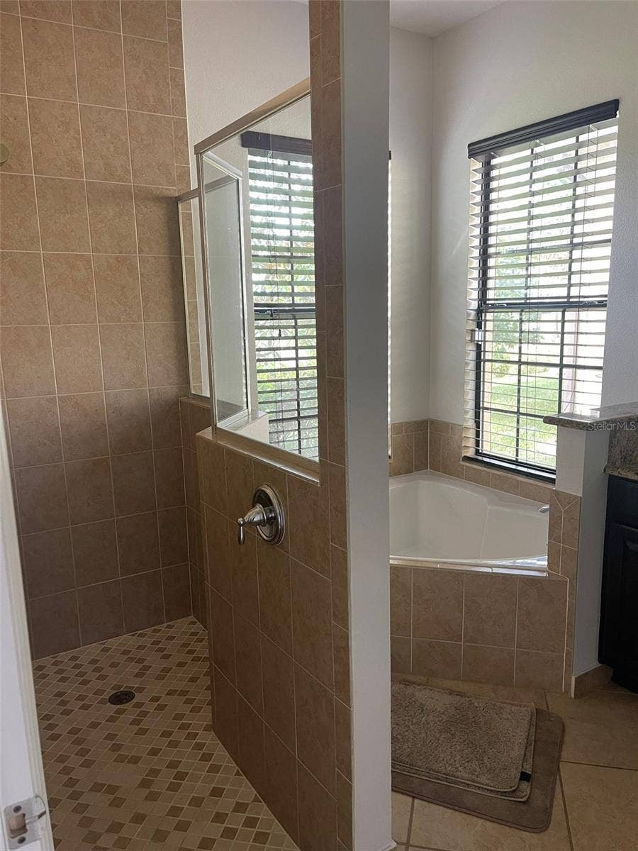 8212 PRESTBURY DRIVE, Orlando, FL 32832 8212 PRESTBURY DRIVE, Orlando, FL 32832