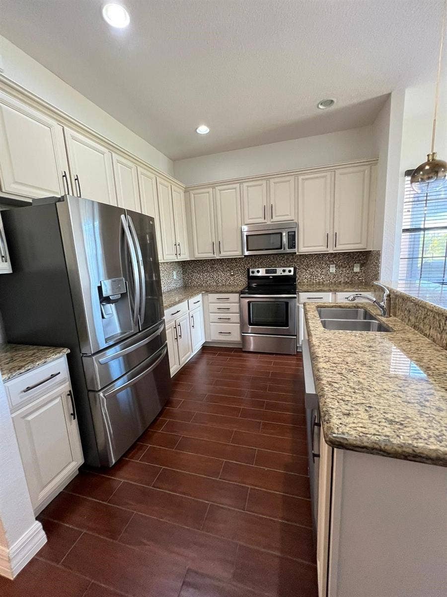 8212 PRESTBURY DRIVE, Orlando, FL 32832 8212 PRESTBURY DRIVE, Orlando, FL 32832