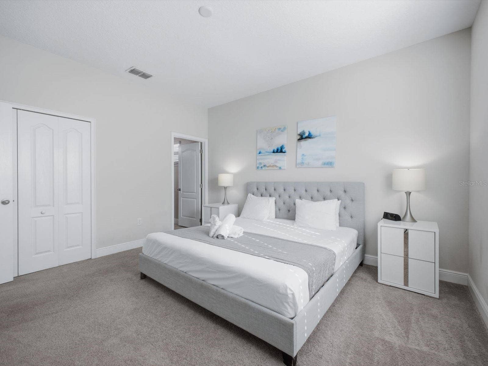 Downstairs ensuite bedroom 1