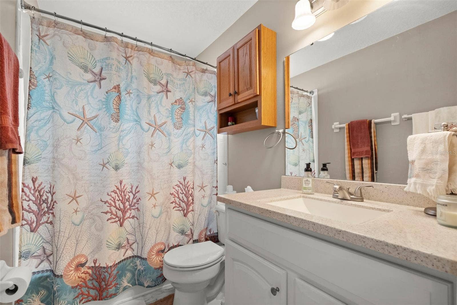 551 MAJESTY DRIVE, Davenport, FL 33837 Guest Bathroom