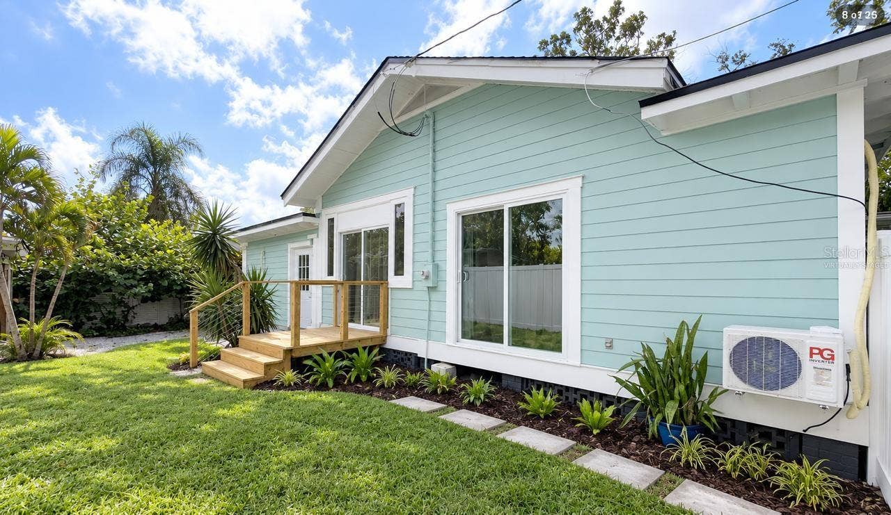 1812 12TH AVENUE W, Bradenton, FL 34205 Backyard Virtually Staged