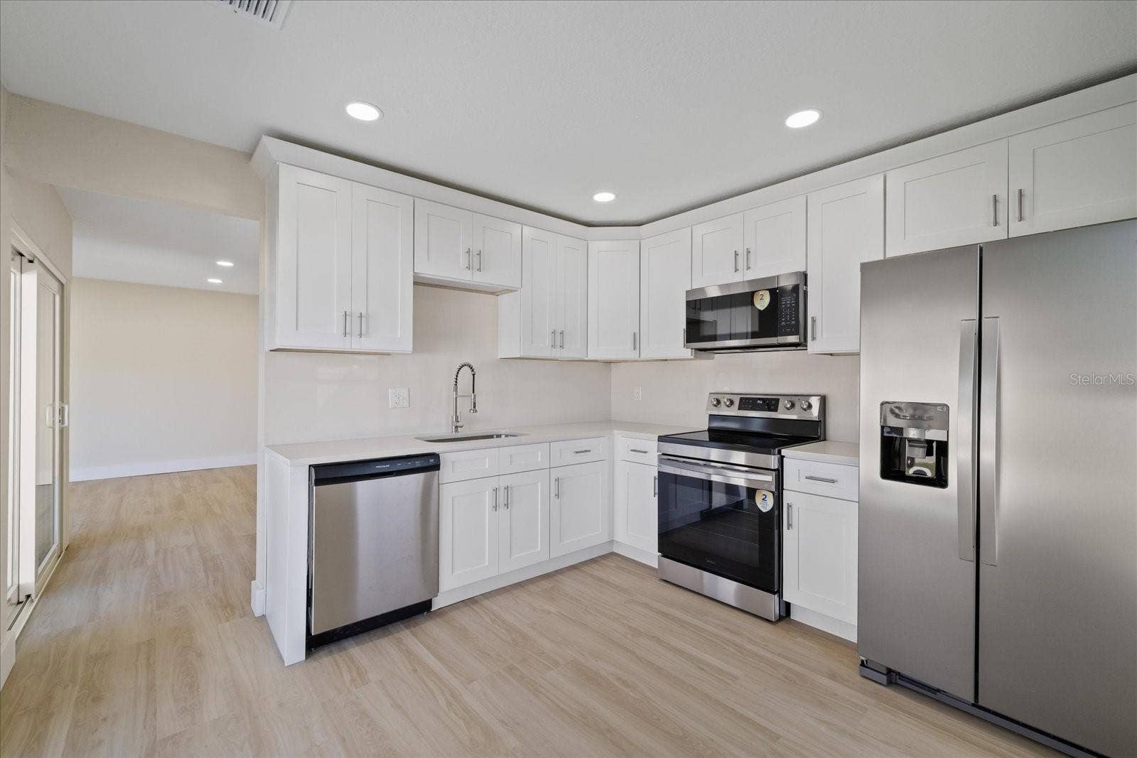 10710 KEY LIME WAY, Tampa, FL 33624 10710 KEY LIME WAY, Tampa, FL 33624