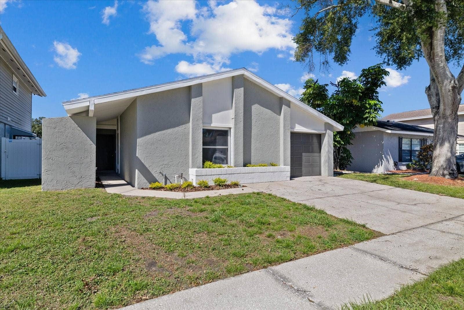 10710 KEY LIME WAY, Tampa, FL 33624 10710 KEY LIME WAY, Tampa, FL 33624