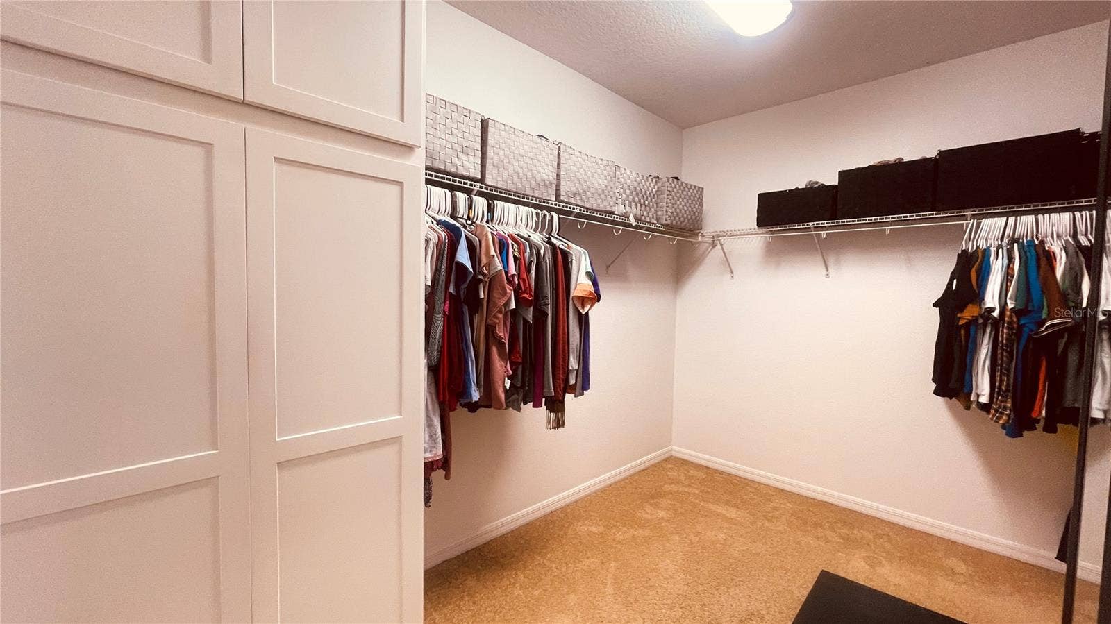 walk in closet