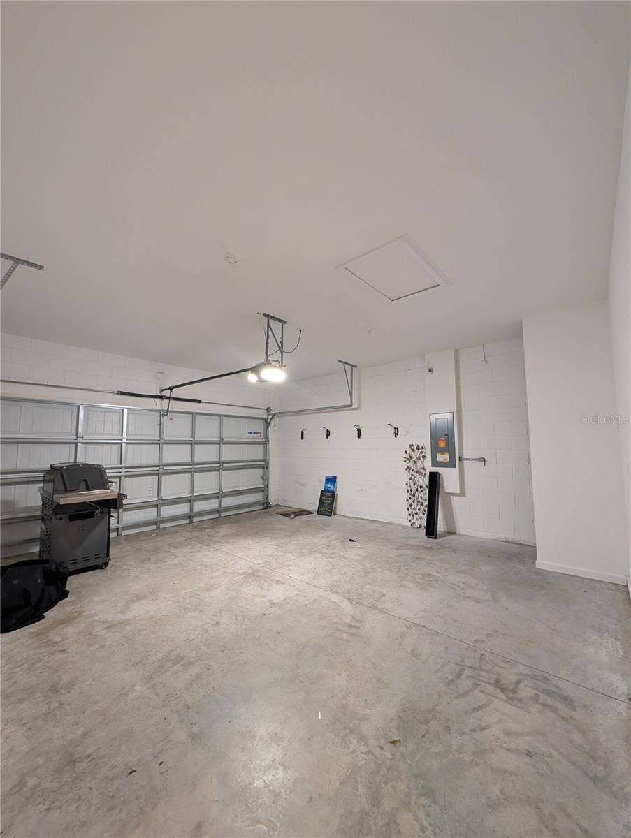 Lake Wales, FL 33898 GARAGE