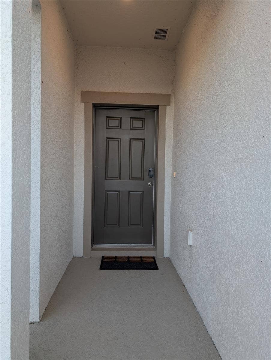 Lake Wales, FL 33898 MAIN DOOR