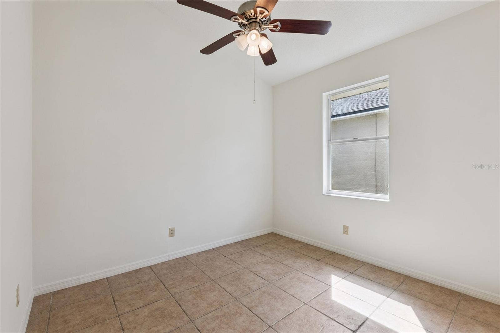 13714 HUNTWICK DRIVE, Orlando, FL 32837 13714 HUNTWICK DRIVE, Orlando, FL 32837