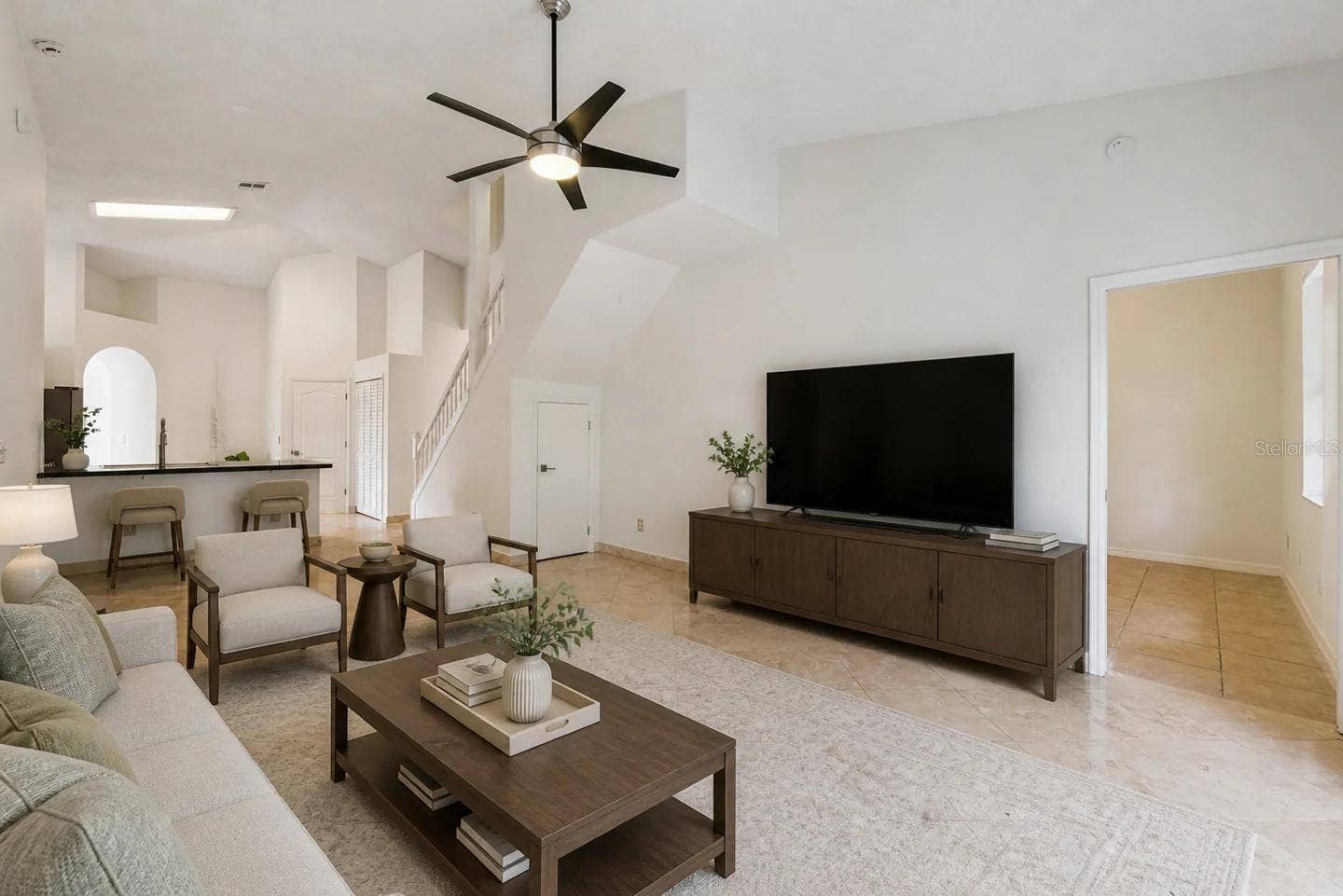 13714 HUNTWICK DRIVE, Orlando, FL 32837 Family room with vaulted ceiling