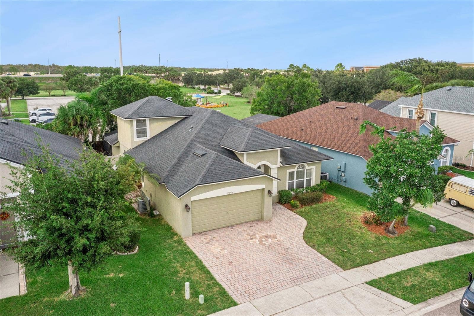 13714 HUNTWICK DRIVE, Orlando, FL 32837 13714 HUNTWICK DRIVE, Orlando, FL 32837