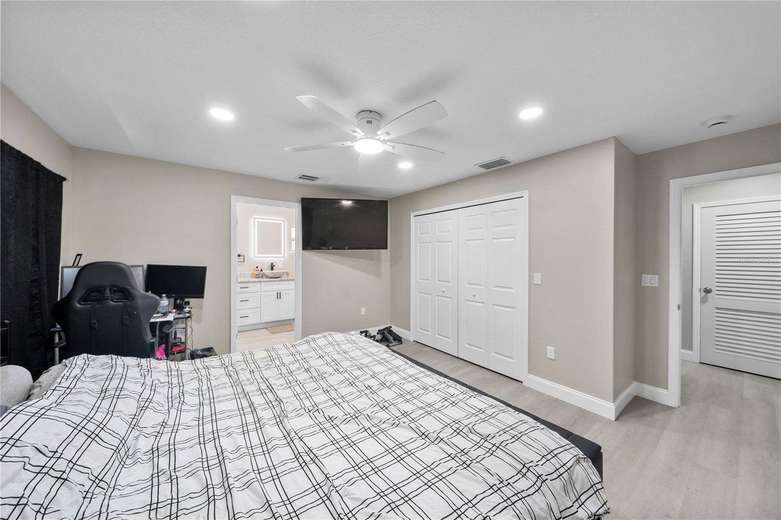704 CEDAR STREET, Daytona Beach, FL 32114