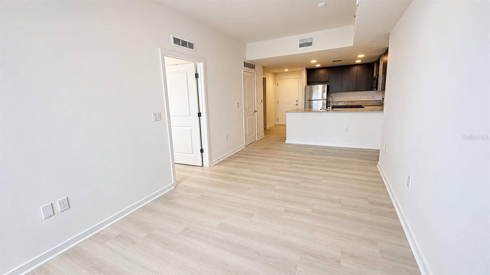 5587 MILLENIA BOULEVARD, #213, Orlando, FL 32839 5587 MILLENIA BOULEVARD, #213, Orlando, FL 32839