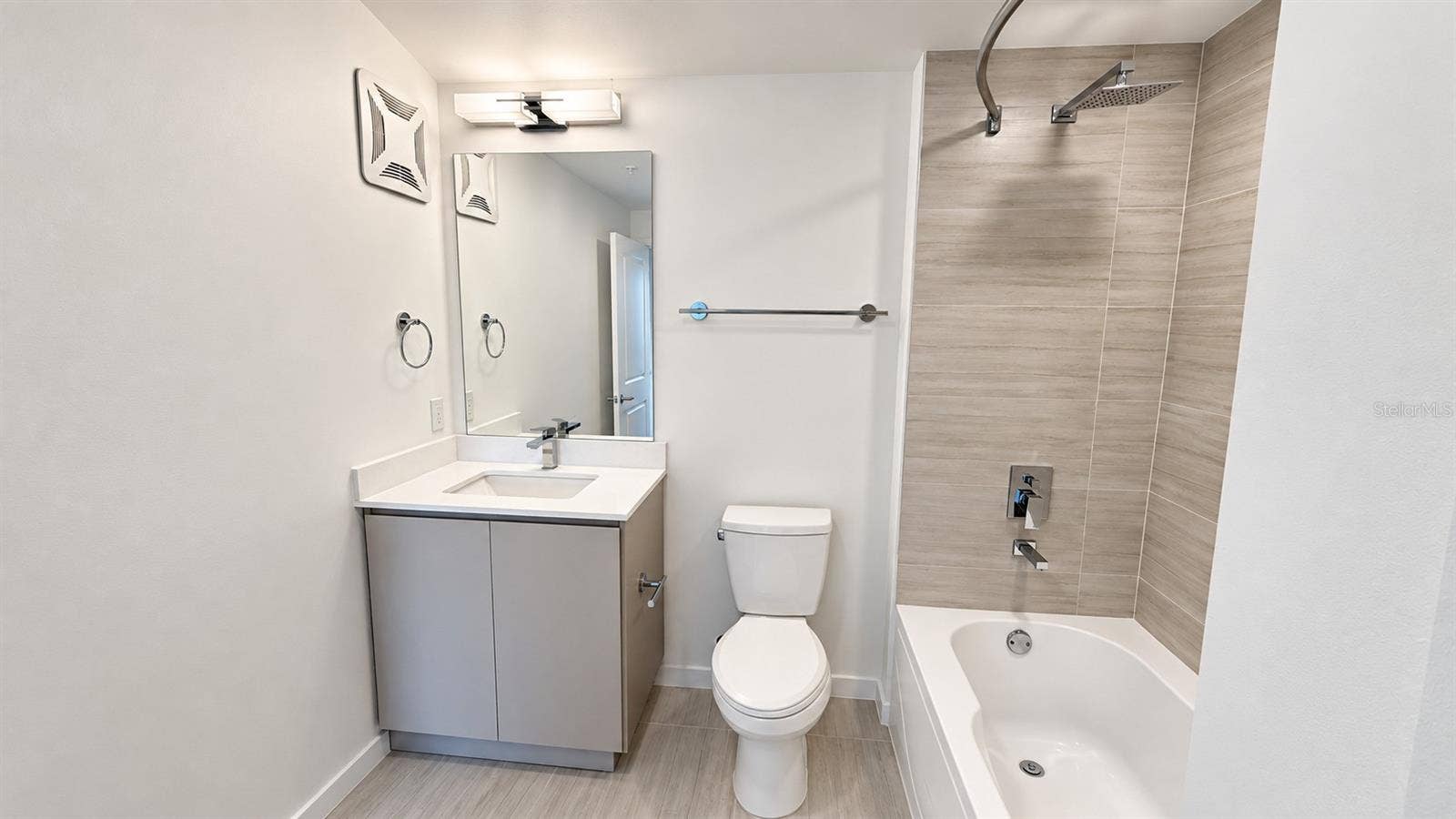 5587 MILLENIA BOULEVARD, #213, Orlando, FL 32839 5587 MILLENIA BOULEVARD, #213, Orlando, FL 32839