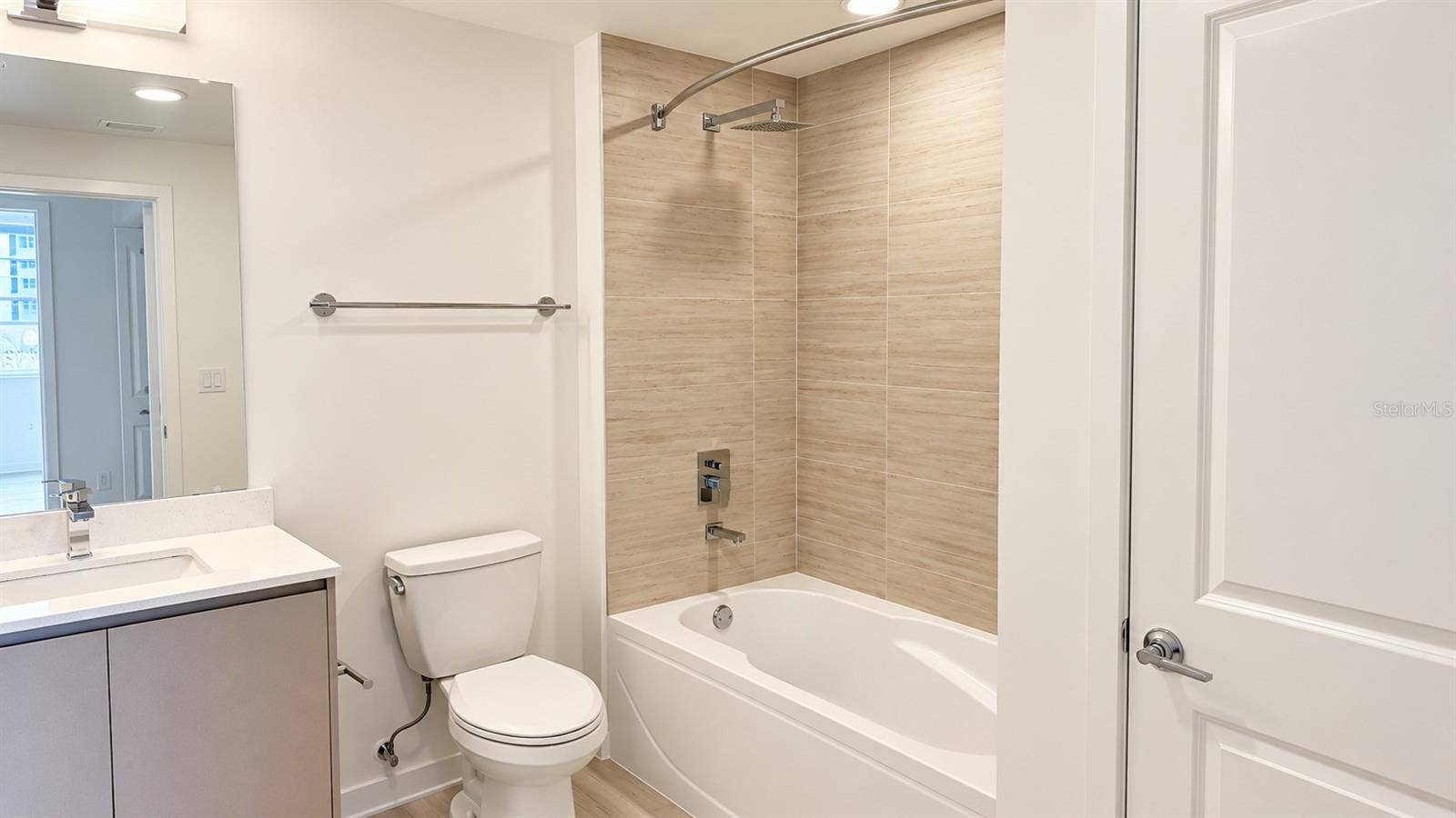 5587 MILLENIA BOULEVARD, #213, Orlando, FL 32839 5587 MILLENIA BOULEVARD, #213, Orlando, FL 32839