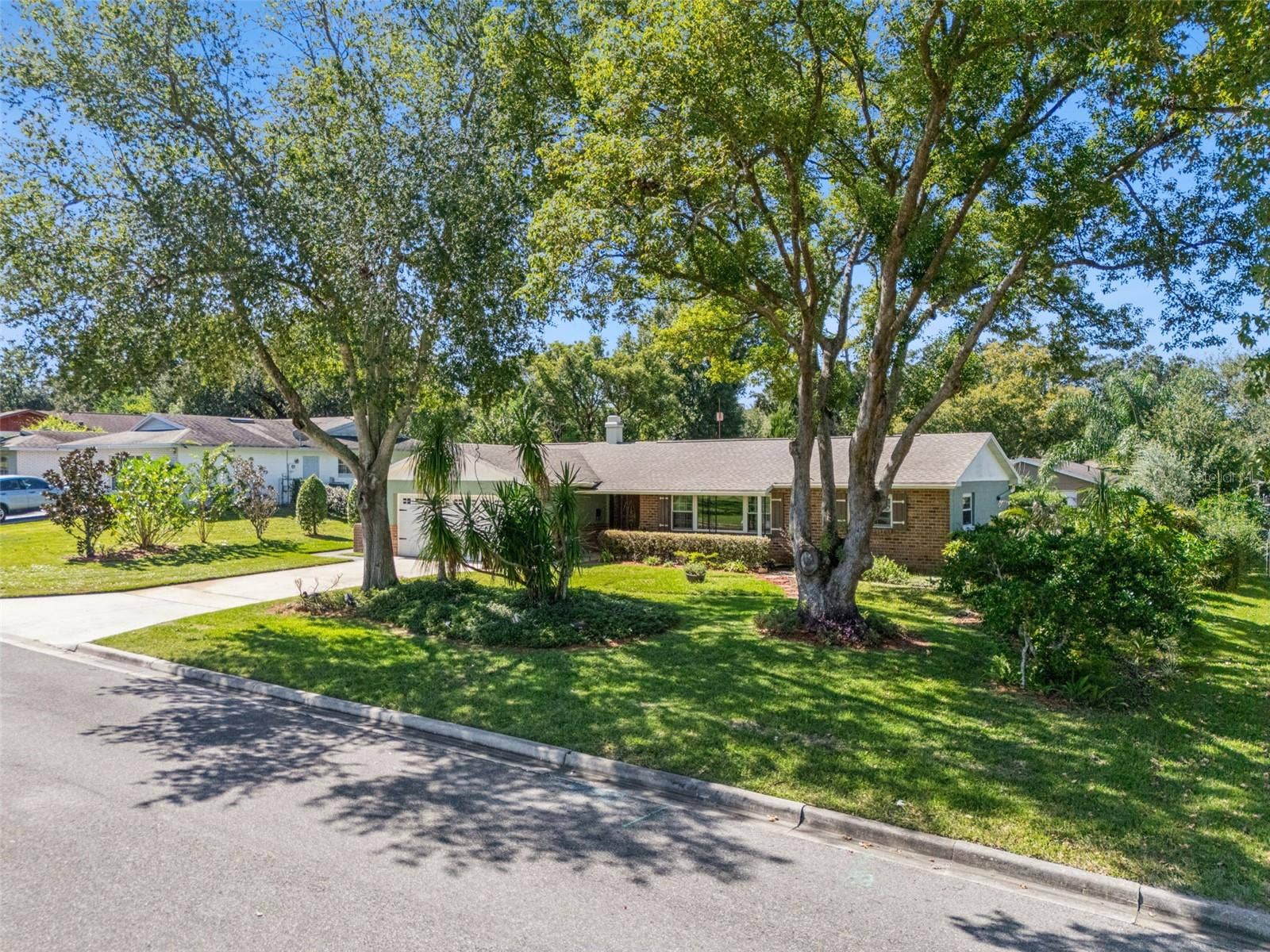 390 GROVE COURT, Winter Garden, FL 34787 390 GROVE COURT, Winter Garden, FL 34787