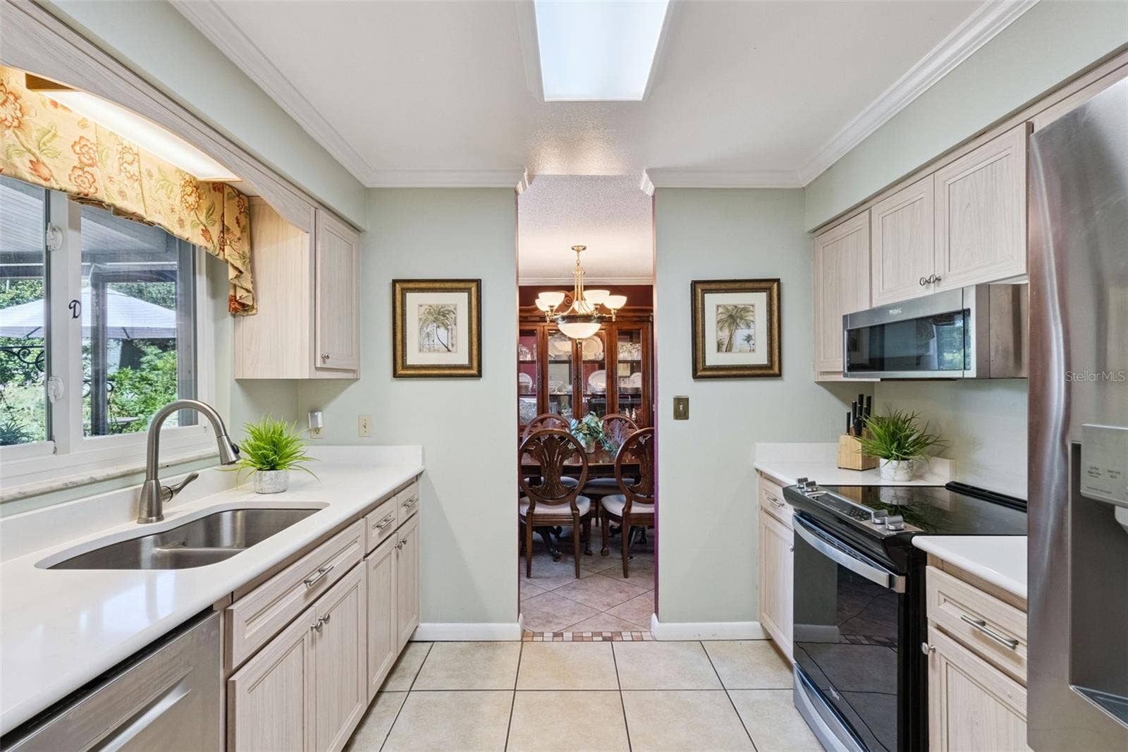 390 GROVE COURT, Winter Garden, FL 34787 390 GROVE COURT, Winter Garden, FL 34787