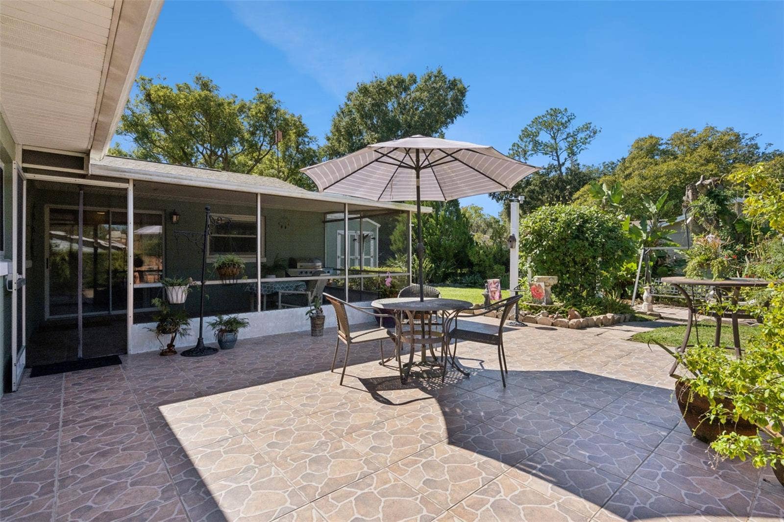 390 GROVE COURT, Winter Garden, FL 34787 390 GROVE COURT, Winter Garden, FL 34787