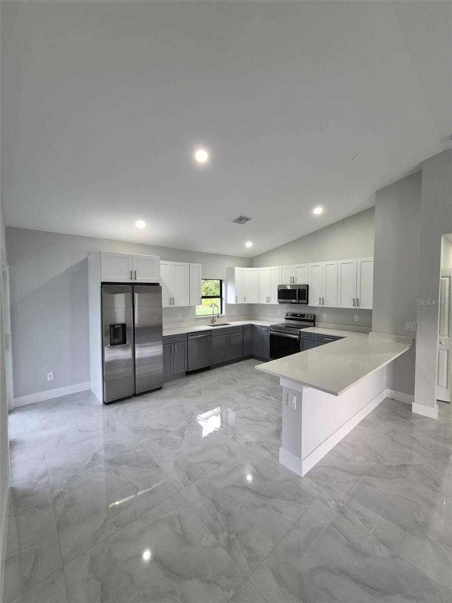 442 WICKHAM AVENUE S, Lehigh Acres, FL 33974