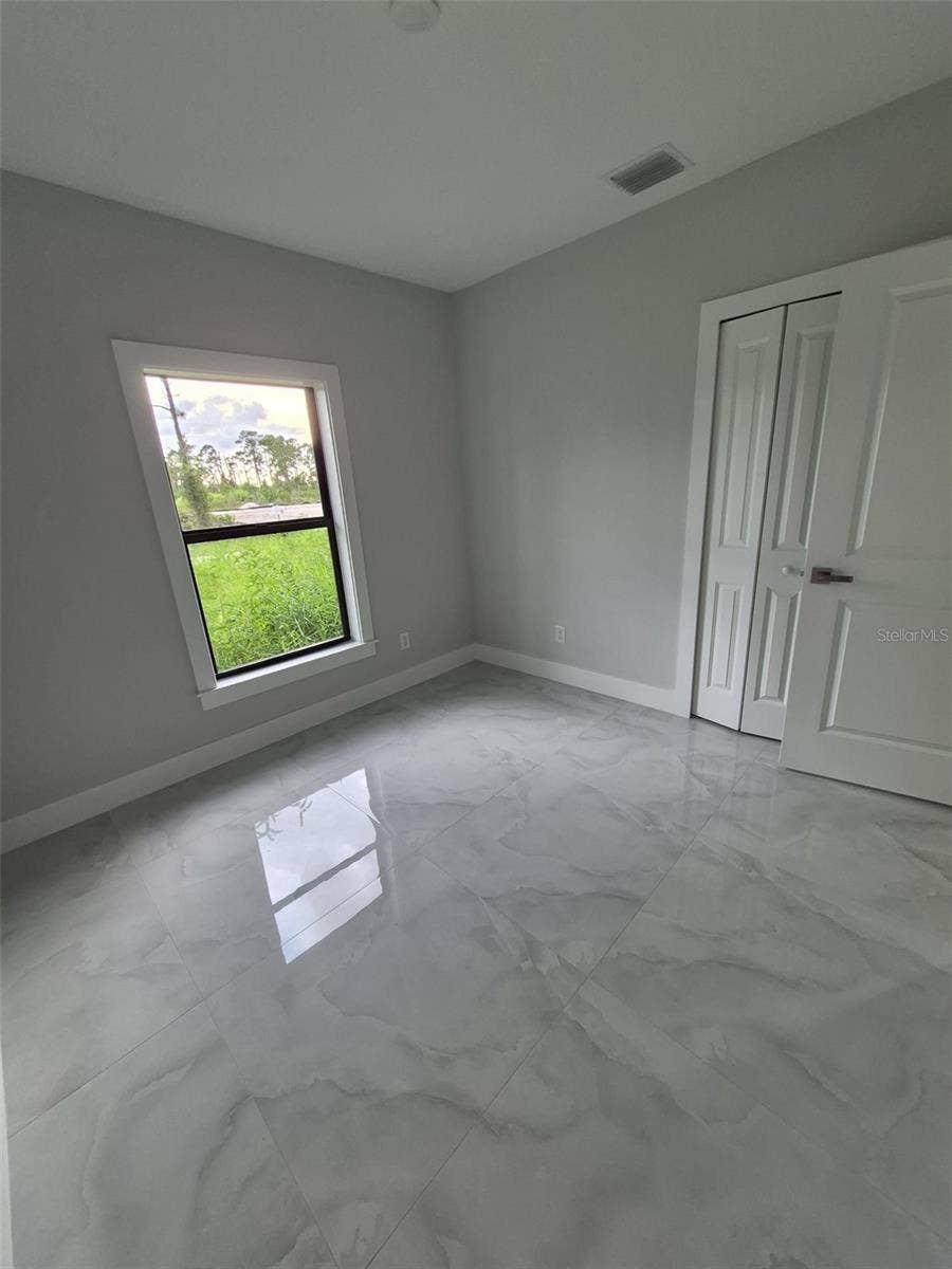 442 WICKHAM AVENUE S, Lehigh Acres, FL 33974