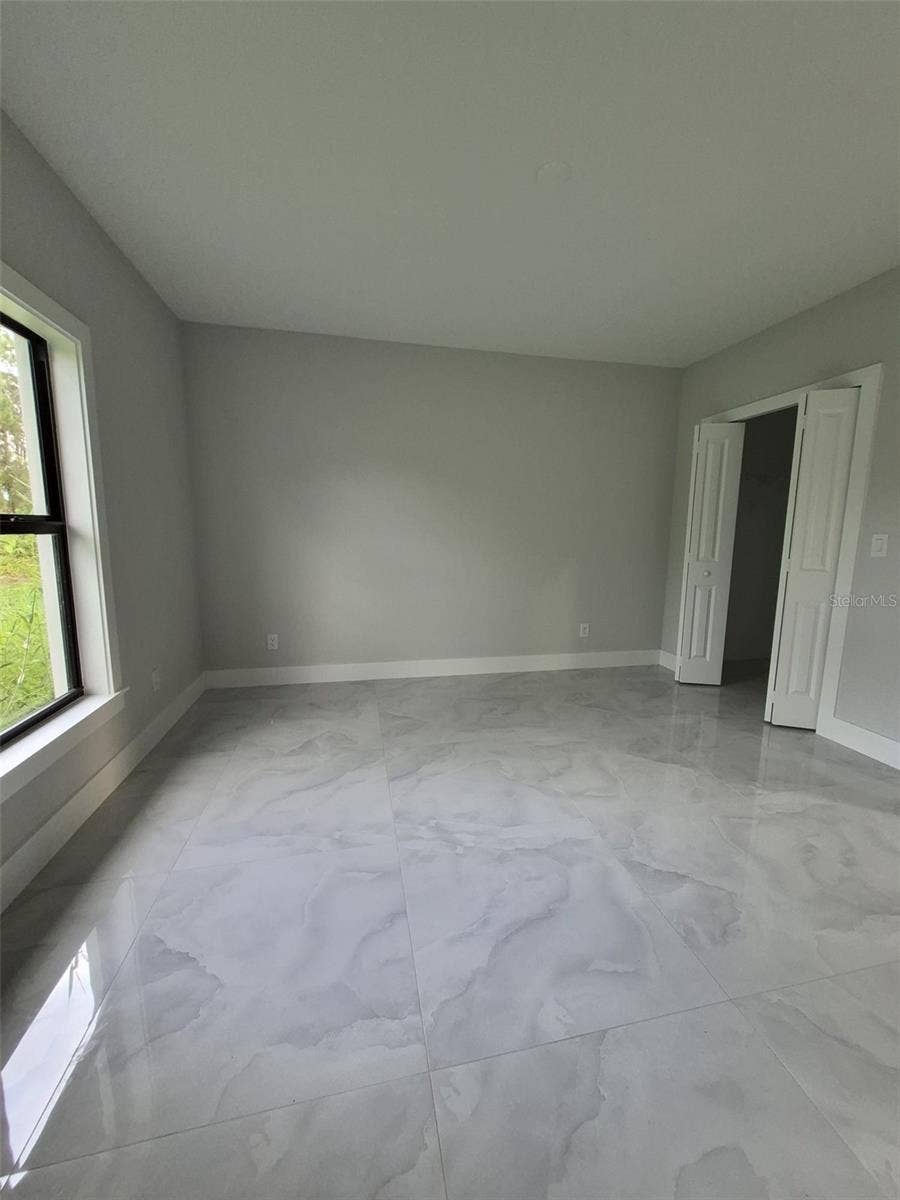 442 WICKHAM AVENUE S, Lehigh Acres, FL 33974