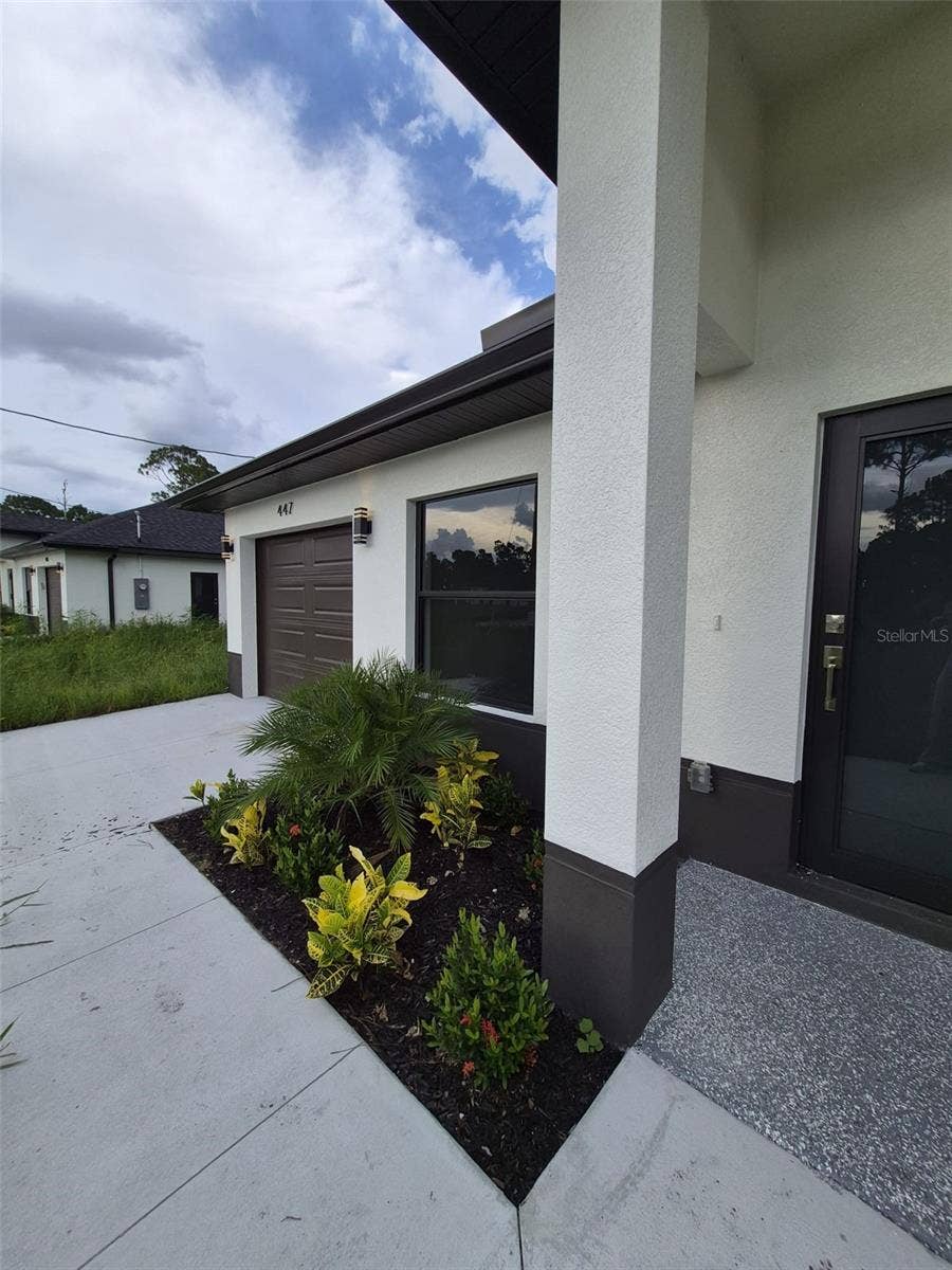 442 WICKHAM AVENUE S, Lehigh Acres, FL 33974