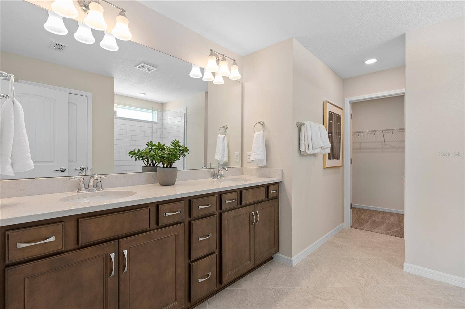 2502 SERENITY GARDEN DRIVE, Kissimmee, FL 34744 Model Home Design Only. Pictures and furnishings are for illustrative purposes only. Elevations, colors and options may vary. Furniture is for model home staging only.