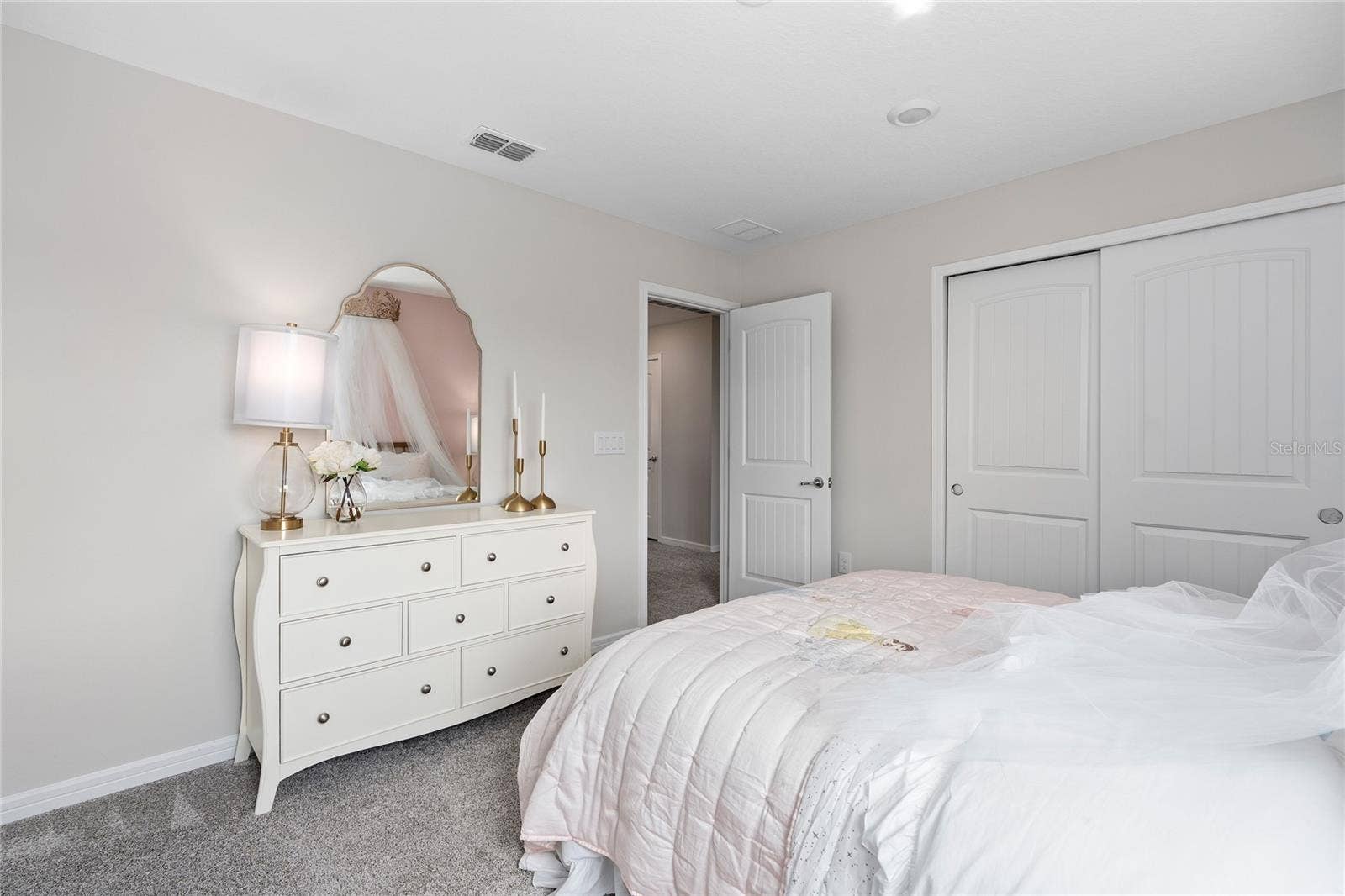 2502 SERENITY GARDEN DRIVE, Kissimmee, FL 34744 Model Home Design Only. Pictures and furnishings are for illustrative purposes only. Elevations, colors and options may vary. Furniture is for model home staging only.